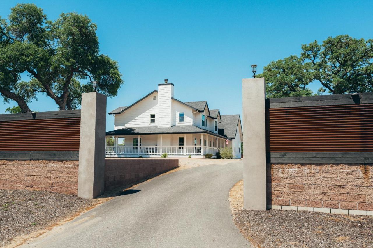 Wine Country Modern Farmhouse With Heated Pool, Hot Tub, Cybertruck Paso Robles Exterior photo